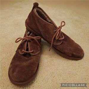 New UGG Maksim Chukka Chestnut Brown Suede & Wool Lined Ankle Boots w Laces.
